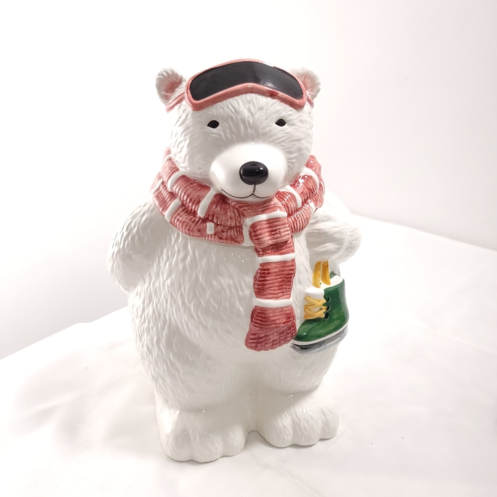 Vintage 1970's Asia Master Group Ice Skating Polar Bear Cookie Jar #WH-1